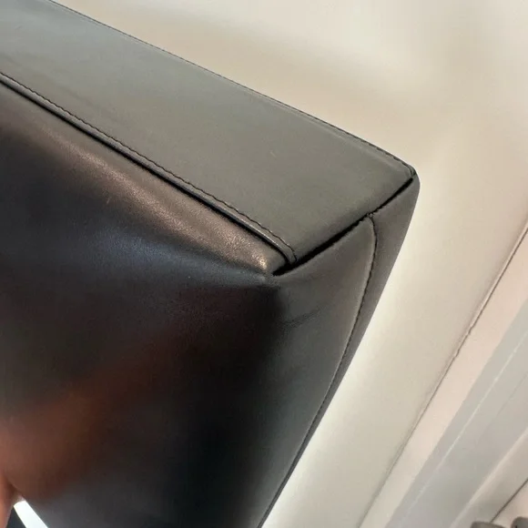 Gucci Black Leather Vintage Shoulder Bag with COA - Picture 6 of 17